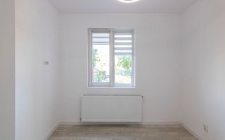 3 CAMERE LA PARTER CU CURTE PROPRIE DE 57MP,  2 BAI, POZITIE PE SUD, COMISION 0% - Poză 7