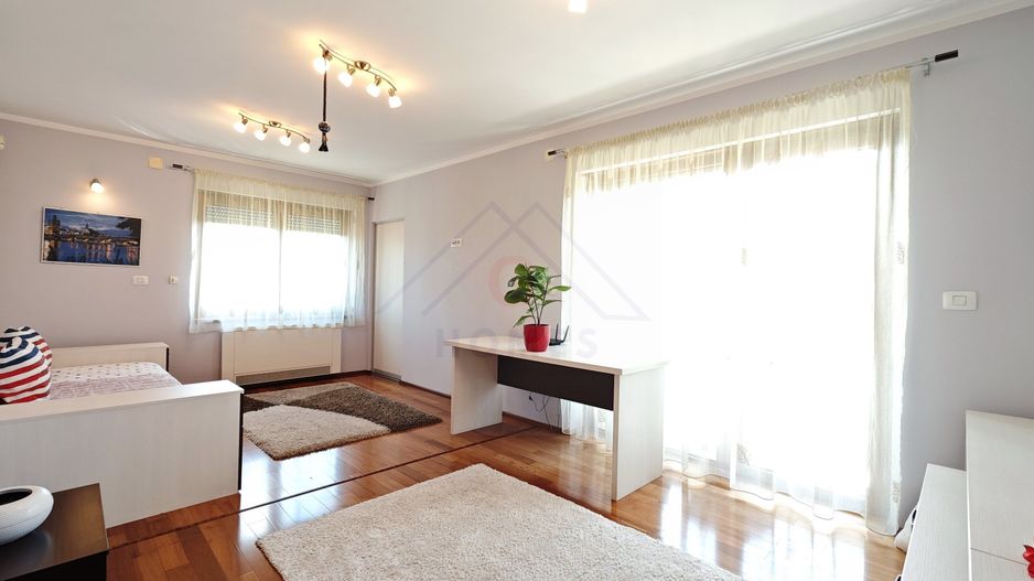 Casa spatioasa. Pretabil si pt. clinica, invatamant, camin varstnici. - Poză 9