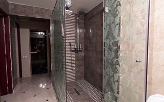 Casă de lux în Chișinău, de vânzare. Pe teren de 10,4 Ari. Telecentru. - Poză 18