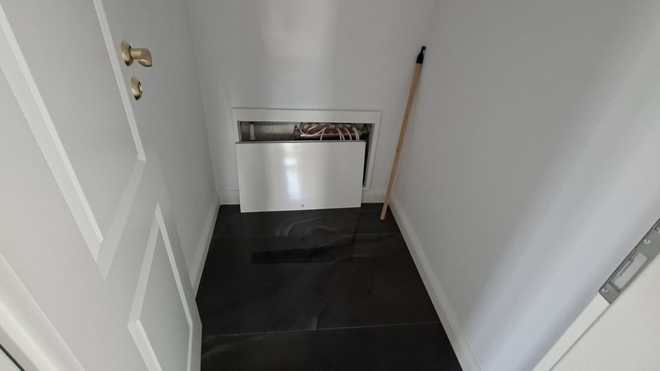 Duplex spatios cu garaj si pereti dublii - Poză 23