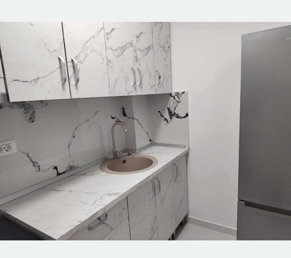 Garsoniera decomandata de inchiriat, renovata, utilata complet, Sebastian - Poză 2