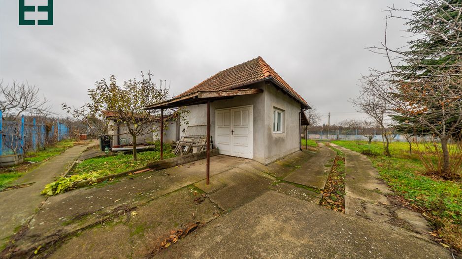 Vândut - Teren cu construcție – 2.480 mp – Seceani, Timiș - Poză 2