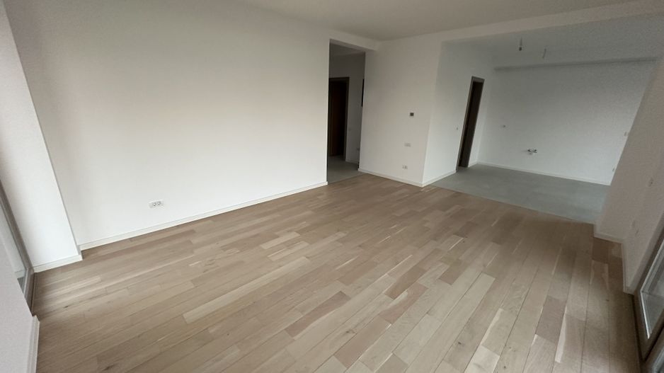 Casa cu 4 camere - Dumbravita - Poză 6