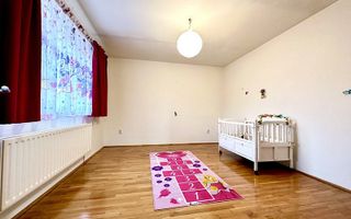 Casa la intrare în Ghiroda - Poză 27