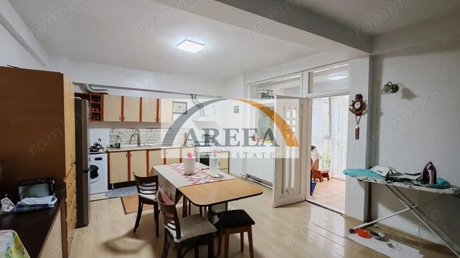 PRET BUN - casa 5 camere, curte individuala - metrou C-tin Brancoveanu - Poză 1