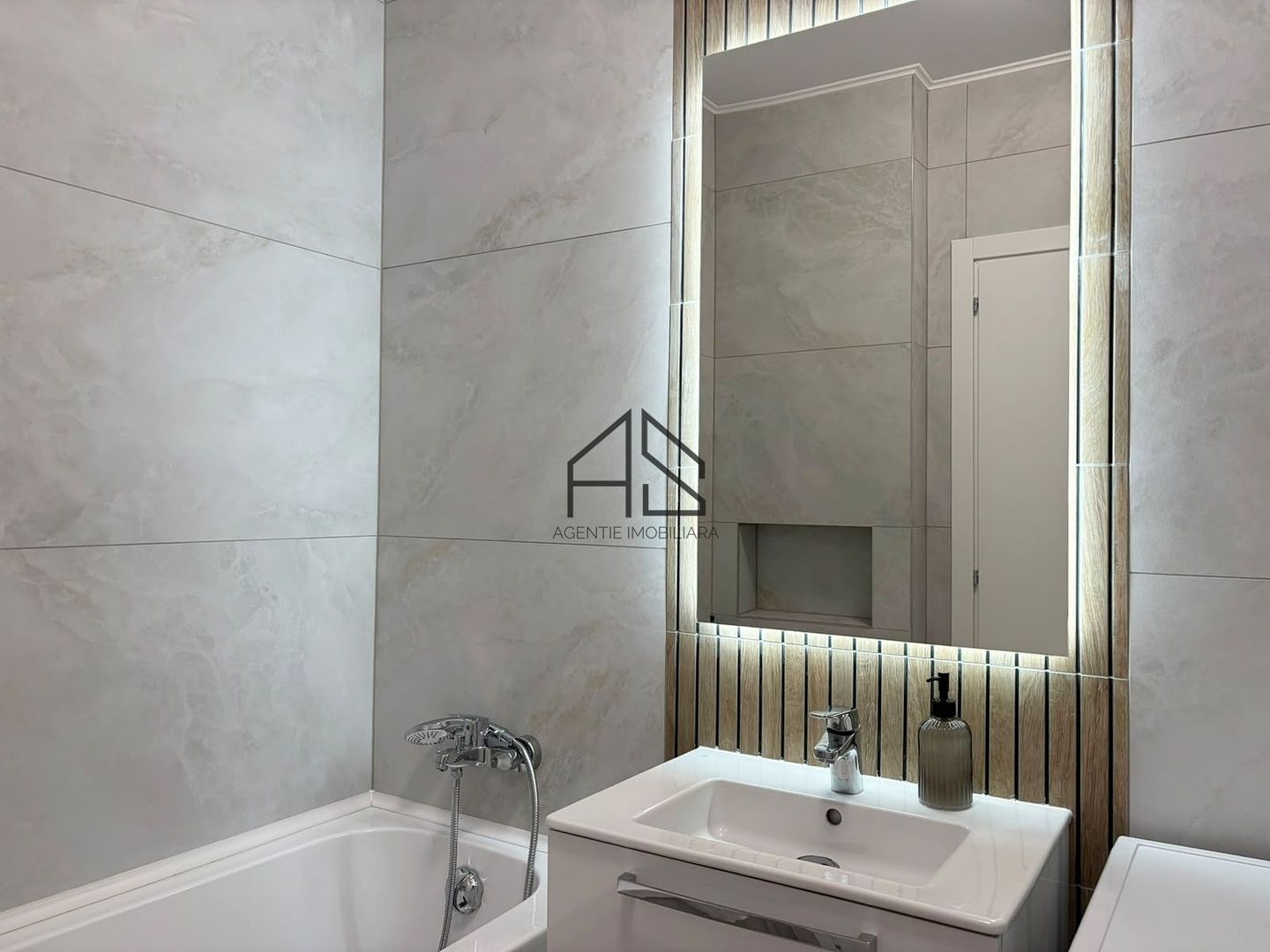 De închiriat | 3 camere | Loc de parcare | Prima Arena - Poză 7