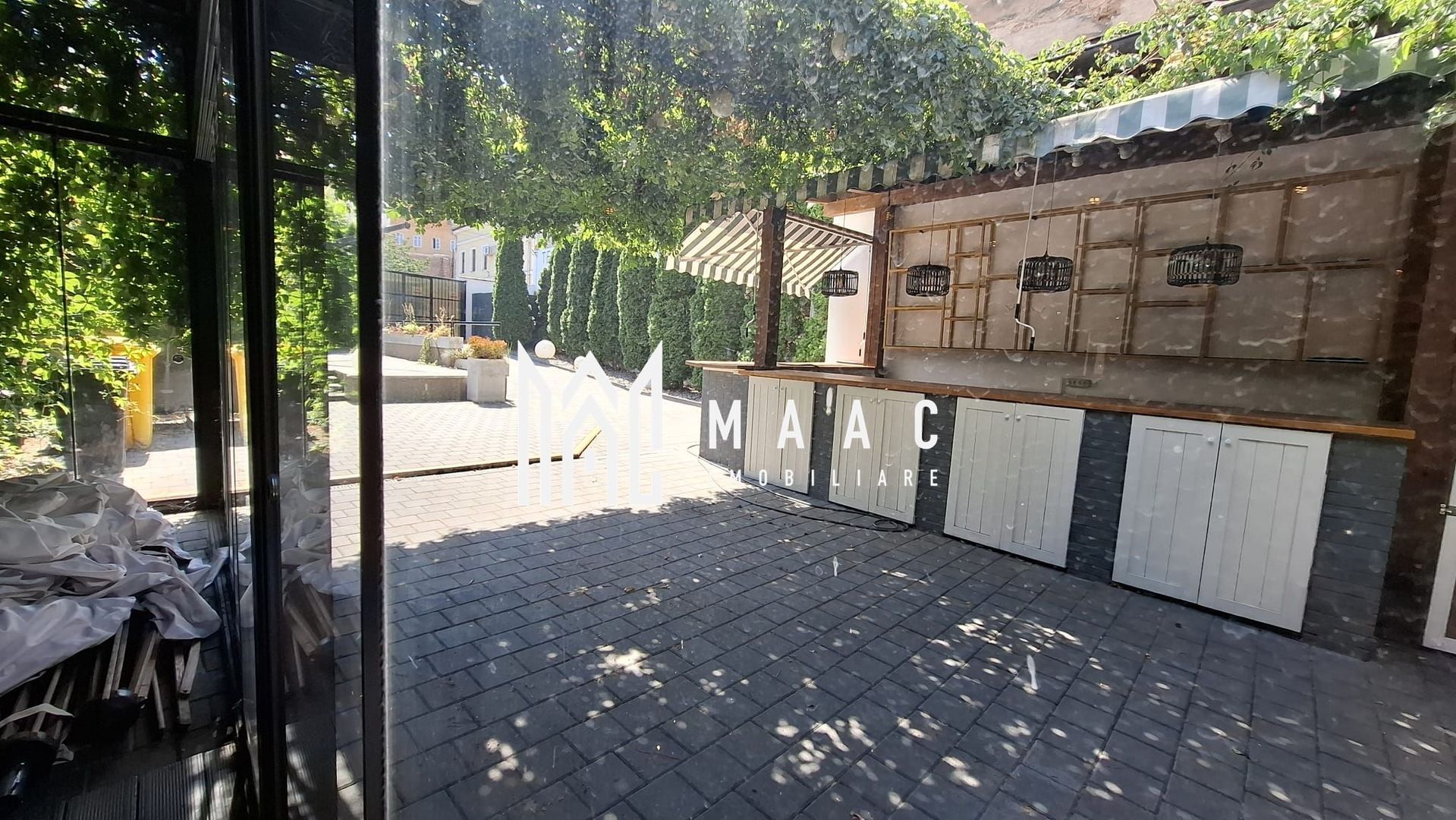 Pensiune 12 camere de închiriat | Central, Sibiu | terasă - Poză 25