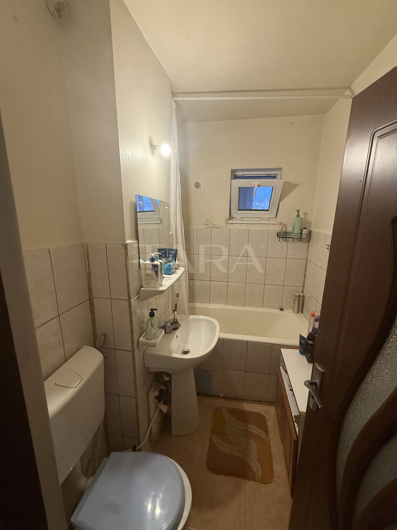 EXCLUSIVITATE.  Apartament decomandat, 2 camere, central Gheorgheni. - Poză 8
