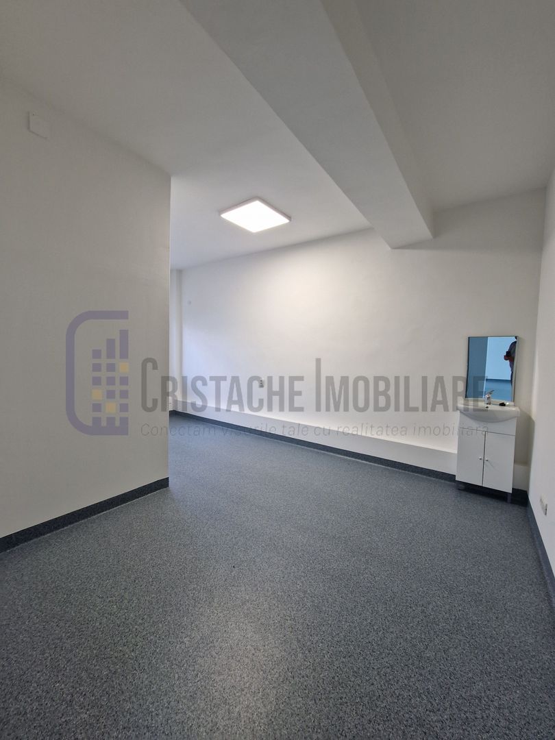 Spatiu comercial renovat si amenajat pentru a fi folosit ca o clinica medicala - Poză 10