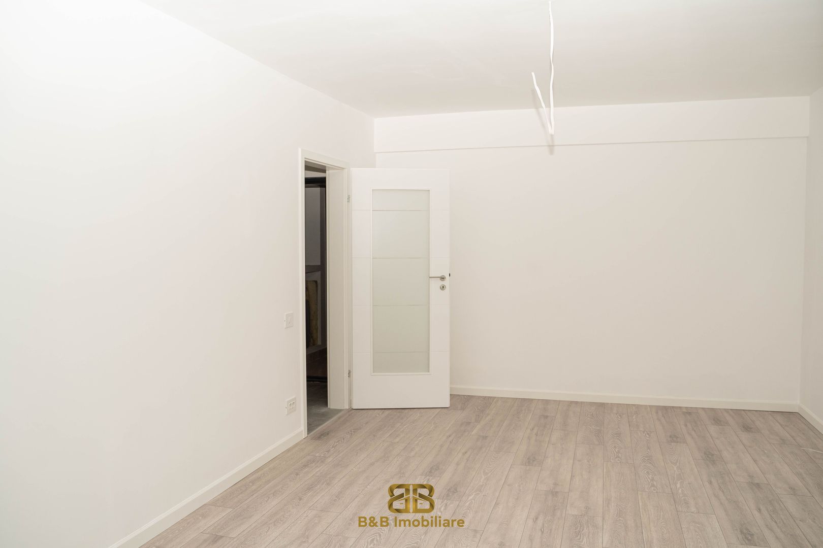 3 camere Titan Pallady Proiect Lux  pompa caldura panouri solare NZEB - Poză 7