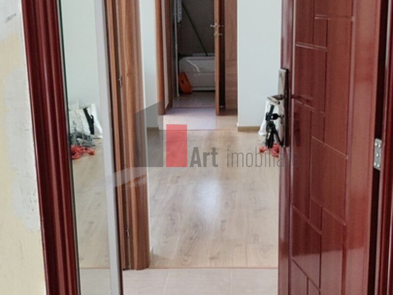 Vânzare apartament 2 camere Izvorul Rece - Poză 2
