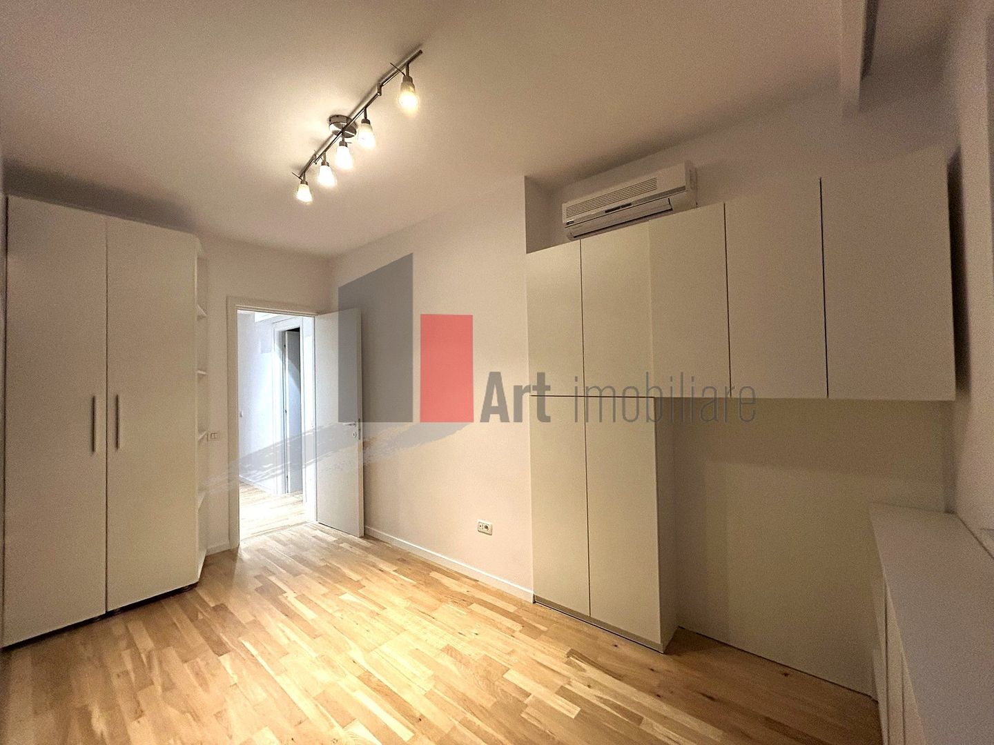 Apartament 3 camere cu terasa | zona Vatra Noua/Baneasa - Poză 11