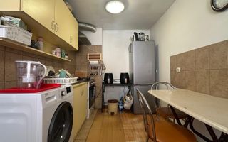 Imobil cu 5 apartamente separate, ideal pentru investitie - zona UMF! - Poză 22