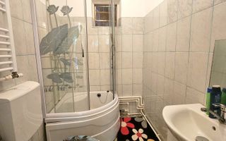 Casa la sol cu teren 1055 mp si livada - Vanatori, Galati - Poză 10