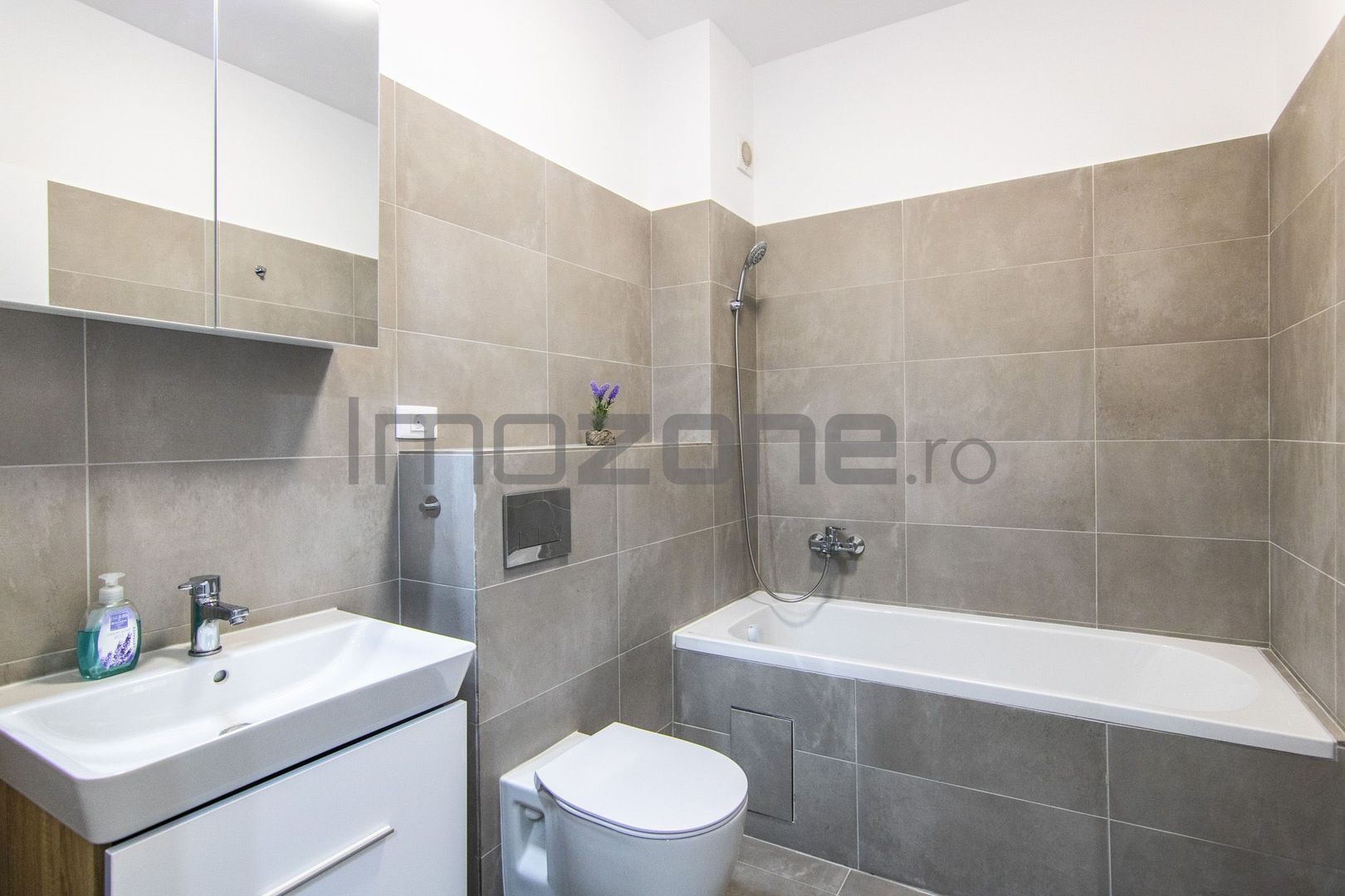 Garsoniera De Inchiriat | langa Metrou | Iuliu Maniu | Mobilata si Utilata - Poză 30