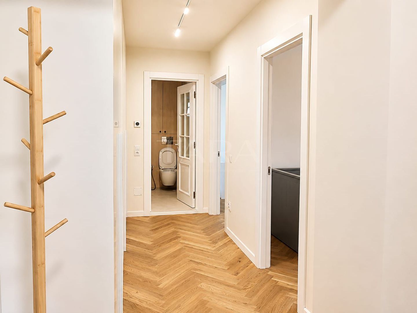 Prima închiriere! Apartament 3 camere, view spectaculos, Zorilor. - Poză 6