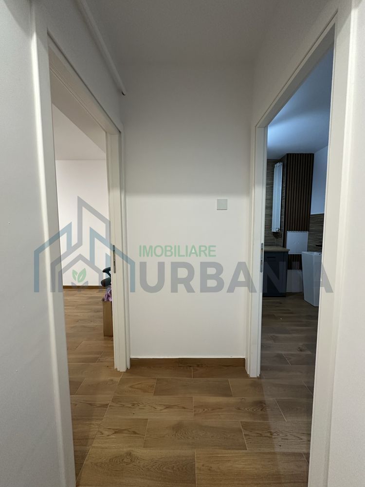 Spațiu comercial/birou ultracentral – Piața Unirii, Bloc Tarom – 50 mp – Parcare cu barieră - Poză 2