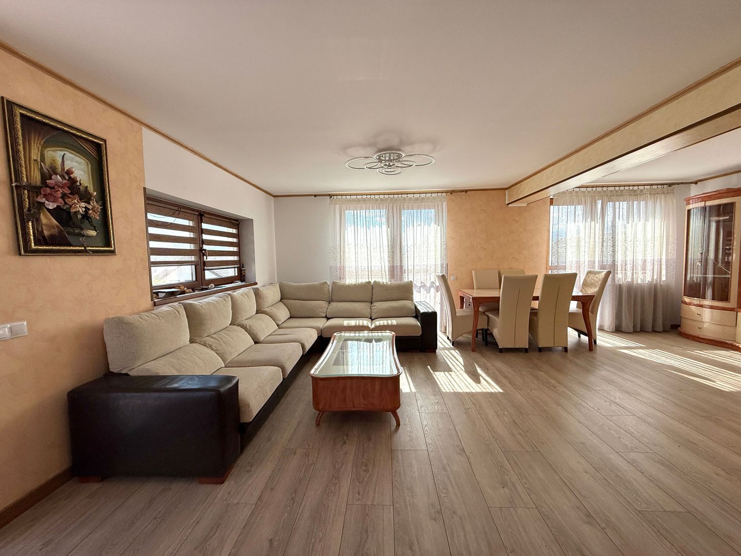 Casa 5 camere cu teren mare si CARPORT - Cartierul Arhitectilor - Poză 1