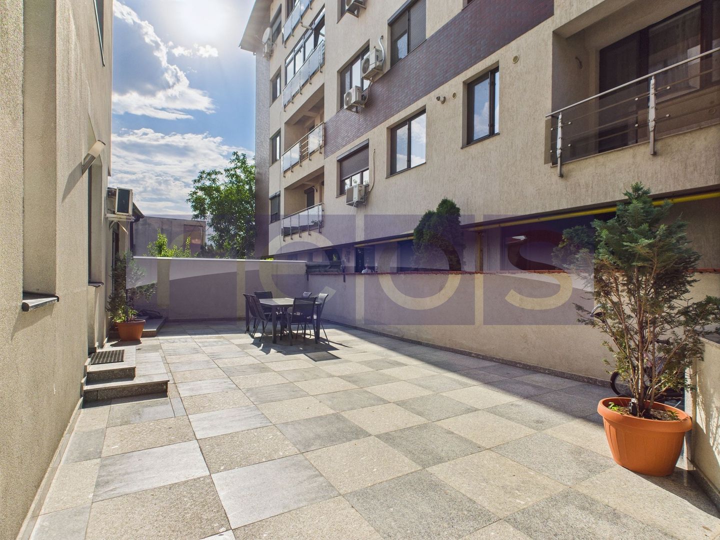 VANZARE APARTAMENT | INTRARE STRADALĂ | VAD EXCELENT | CURTE PROPRIE | DAMAROAIA - Poză 10