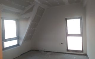 Casa de vanzare tip duplex in cartierul Europa,zona Bibescu - Poză 19