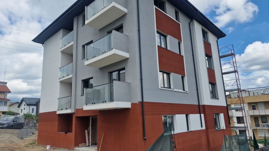 Apartament 3 camere, str Primăverii! - Poză 1