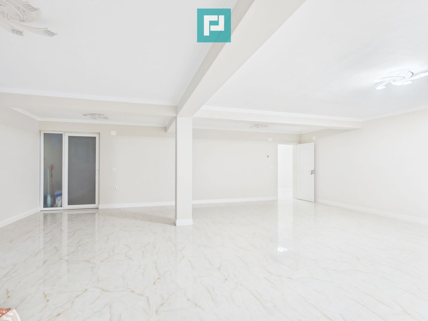 Casă de lux Oncea, piscină, 400 mp - Poză 20