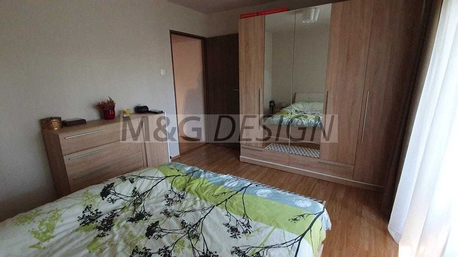 Se oferă spre vânzare un apartament cu 2 camere, Et. 1,Str Munteniei - Poză 2