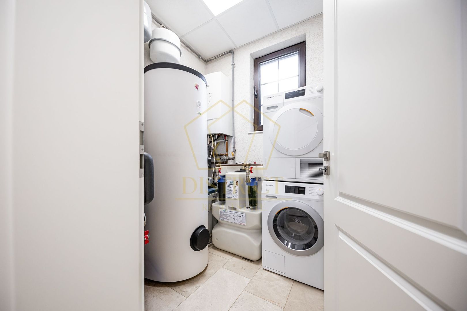 Vila exclusivista cu garaj si piscina I Dumbravita I Comison 0% - Poză 41