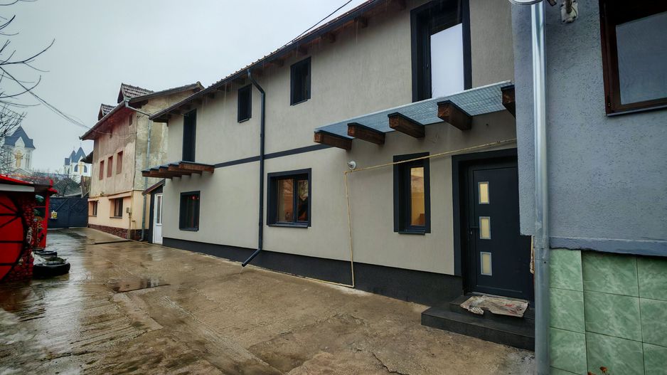 Corp de casa P+M 4 camere , Racadau Carpatilor -LIDL- ,curte comuna. - Poză 2