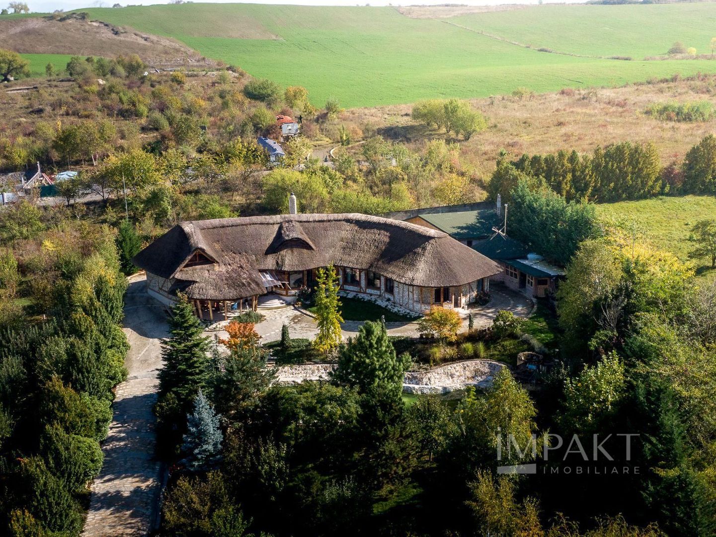 De vanzare casa unica pe teren de 3400mp, cu iaz si gradina - Borhanci - Poză 26