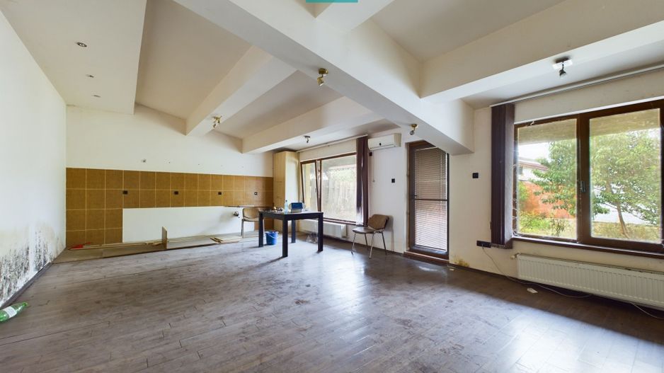 Casă 3 camere, Cartierul Verde - Poză 3