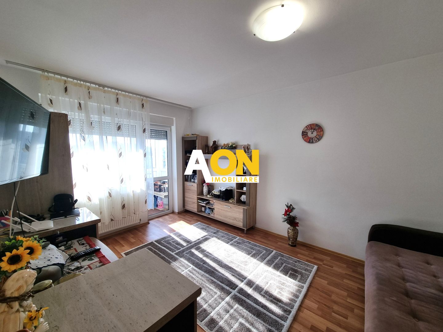 De vanzare apartament 3 camere, zona Kaufland, Cetate - Poză 4