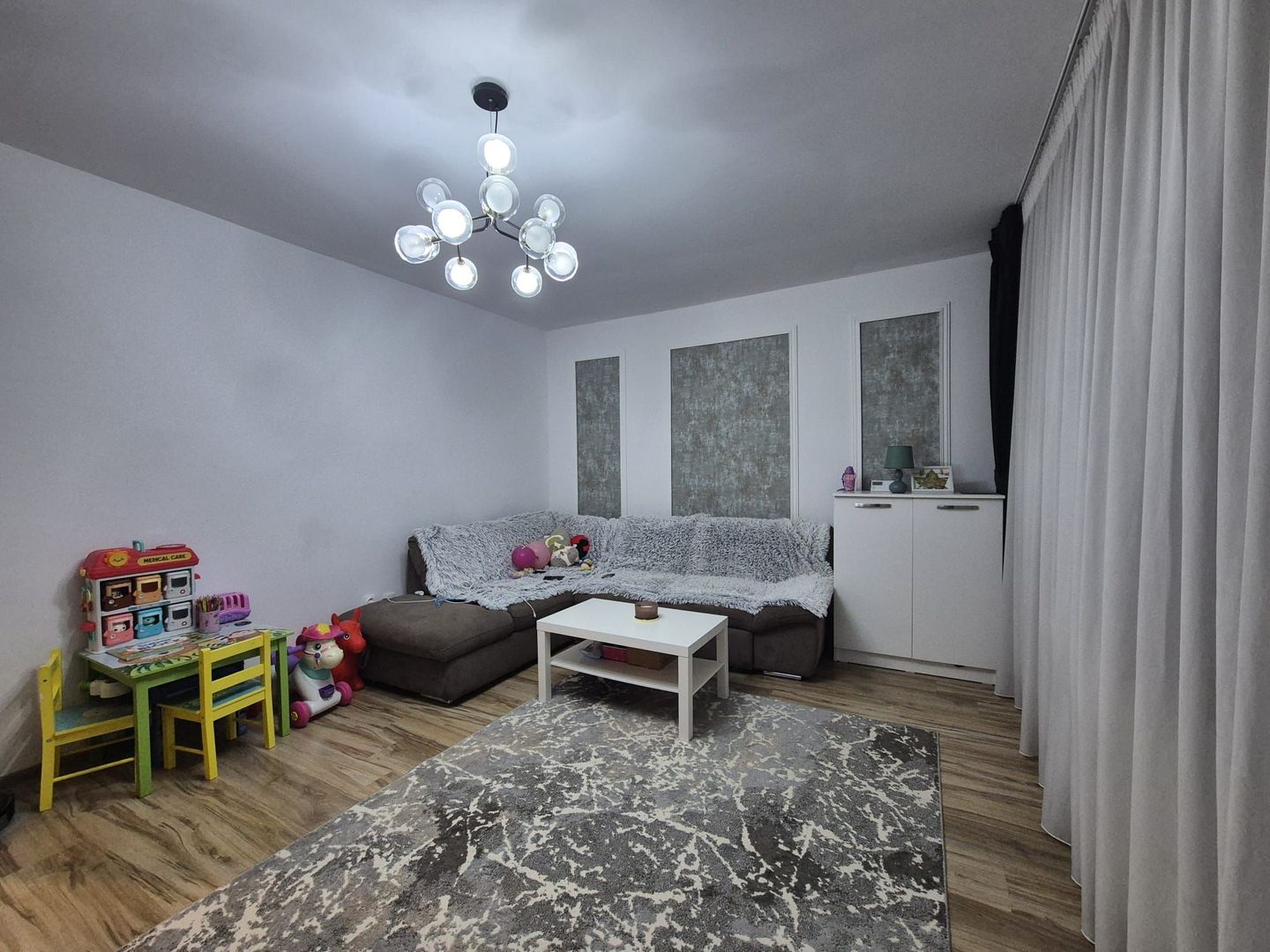 Apartament 2 camere decomandat-55mp, etaj 4/4 cu lift,loc de parcare - Poză 8