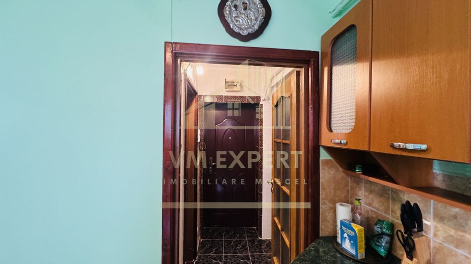 GARSONIERĂ  DECOMANDATĂ CONFORT 1 ETAJ 4 CAMPULUNG VIȘOI - Poză 9