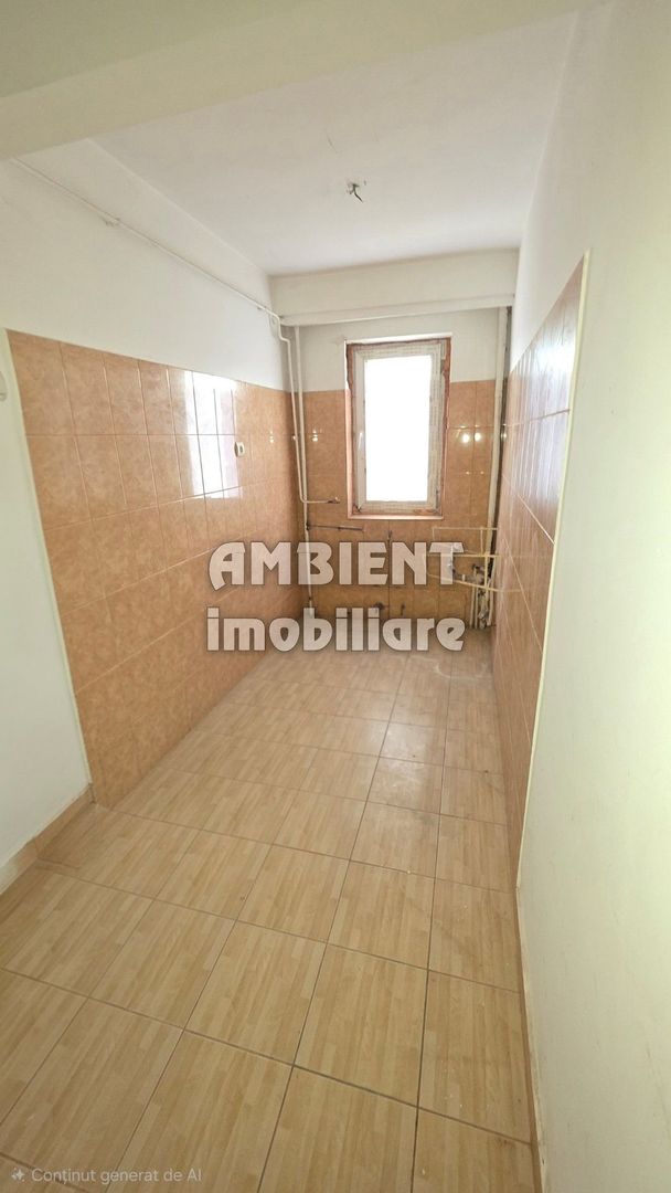 Apartament cu 3 camere, etaj 4, zona Piata VIDIN; - Poză 2