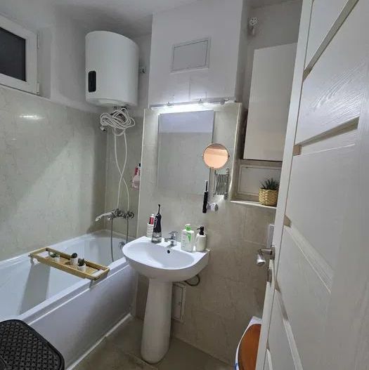 2 camere 52 mp, Obor, 7 min metrou, mobilat, parcare ADP - Poză 4