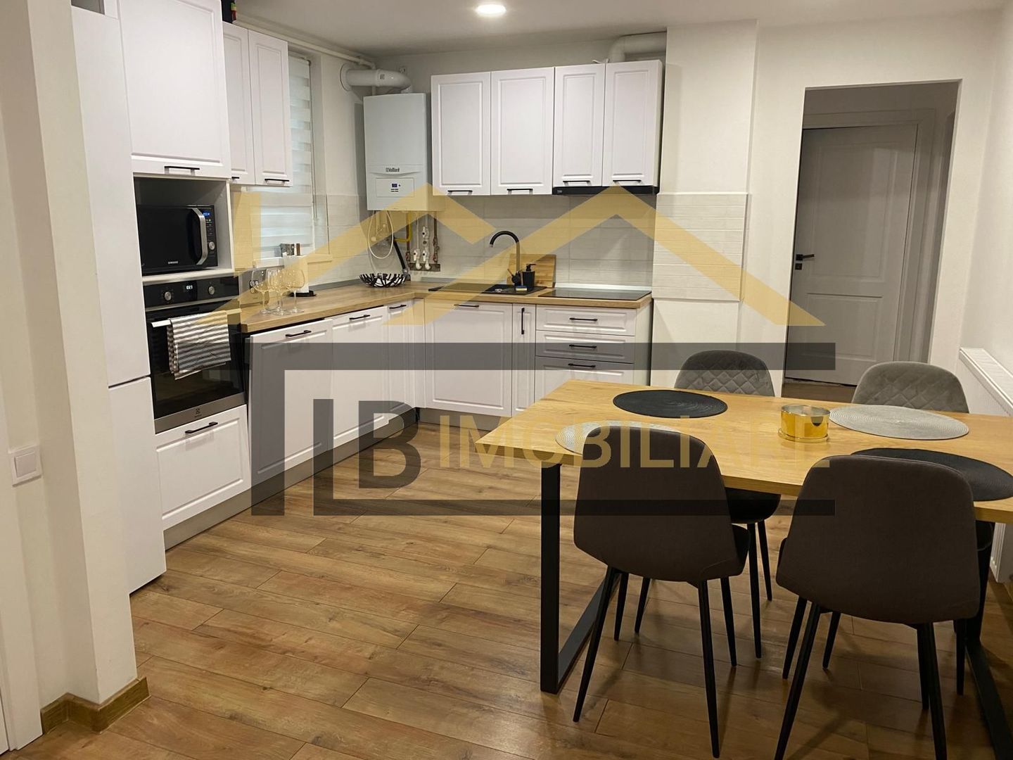 Apartament de 3 camere, 67mp, decomadat, Zona Dambu Pietros - Poză 1