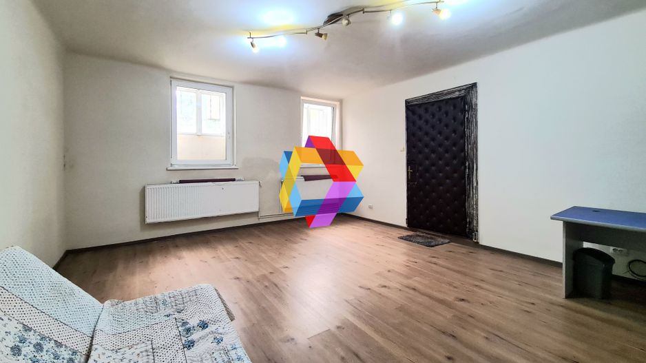 Spatiu birouri de vânzare Brasov - 55 mp  # Plus - Imo. ro - Poză 1