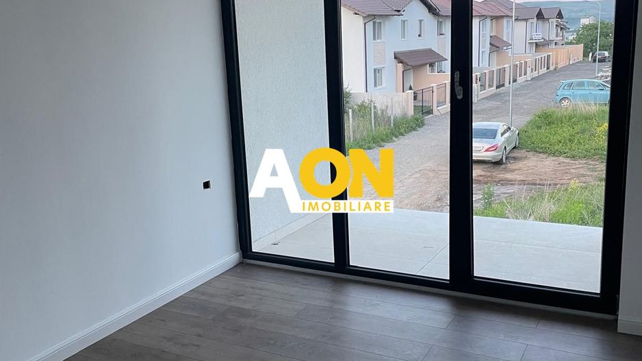De vanzare 1/2 duplex finisat, 4 camere, 326mp teren, Cetate - Poză 3