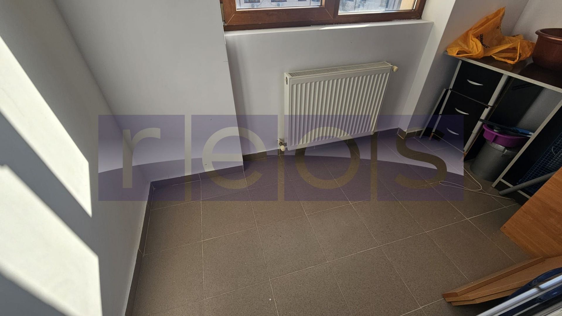 VANZARE 2 CAMERE SPATIOASE - PRELUNGIREA GHENCEA - PARCARE - Poză 10