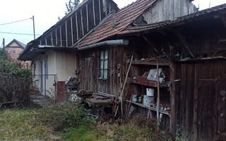 Casă veche în zona Ernei - Poză 4