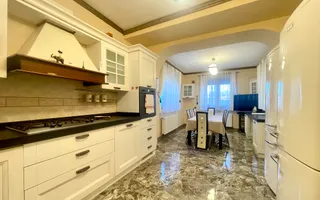 Vila 7 camere**Lake view**Ponton privat**Piscina**Teren 933 MP//Balotesti - Poză 14