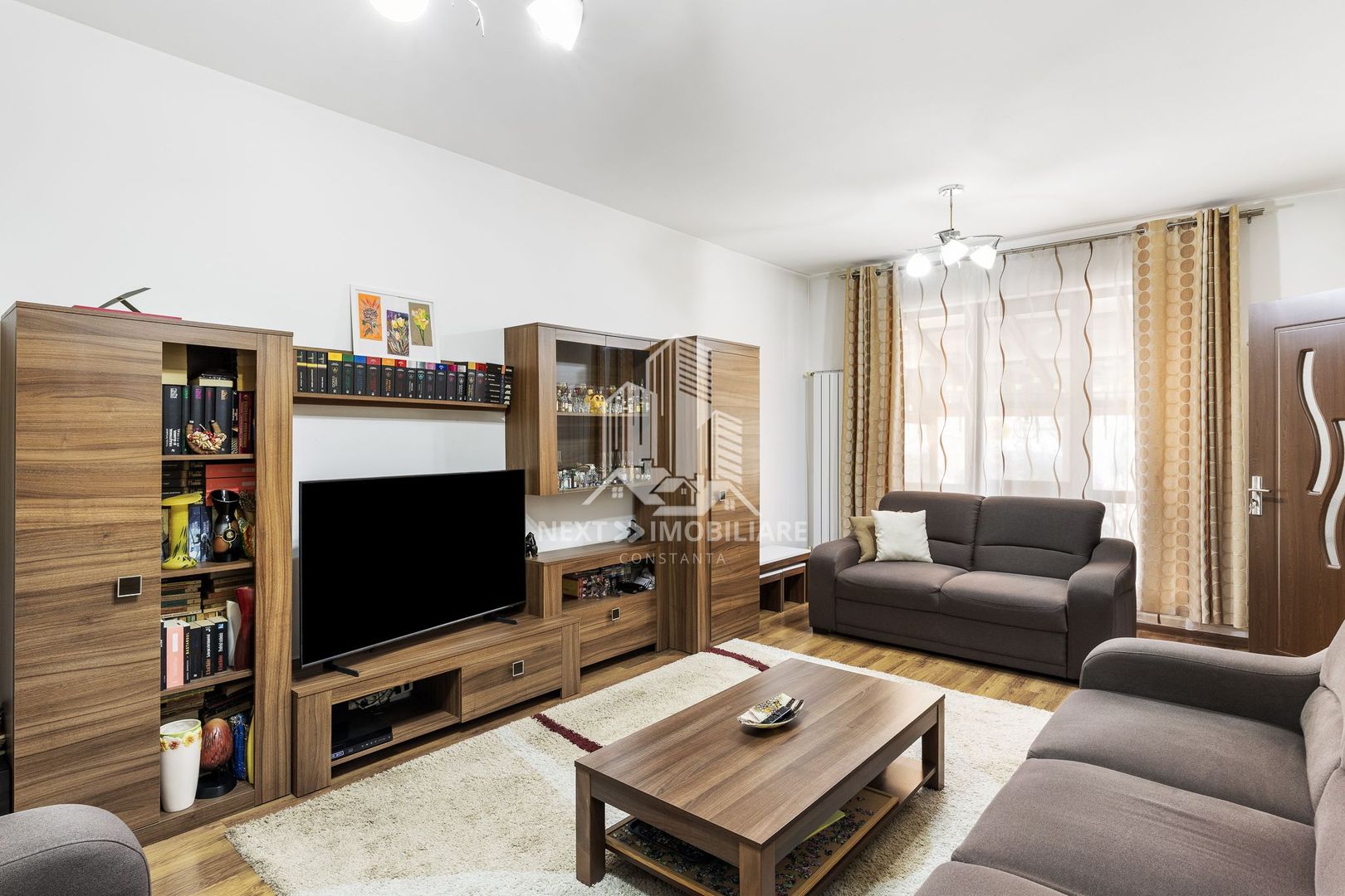 Casă individuală, P+M, 120 mp utili, curte și foișor,  zona Trocadero - Poză 3
