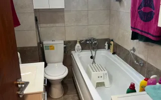 Apartament 3 camere decomandat et 1/4 2 bai loc de parcare inclus in pret - Poză 14