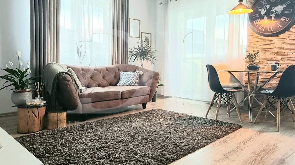 Apartament la cheie / 3 camere / parcare / Zona Cetatii - Poză 2