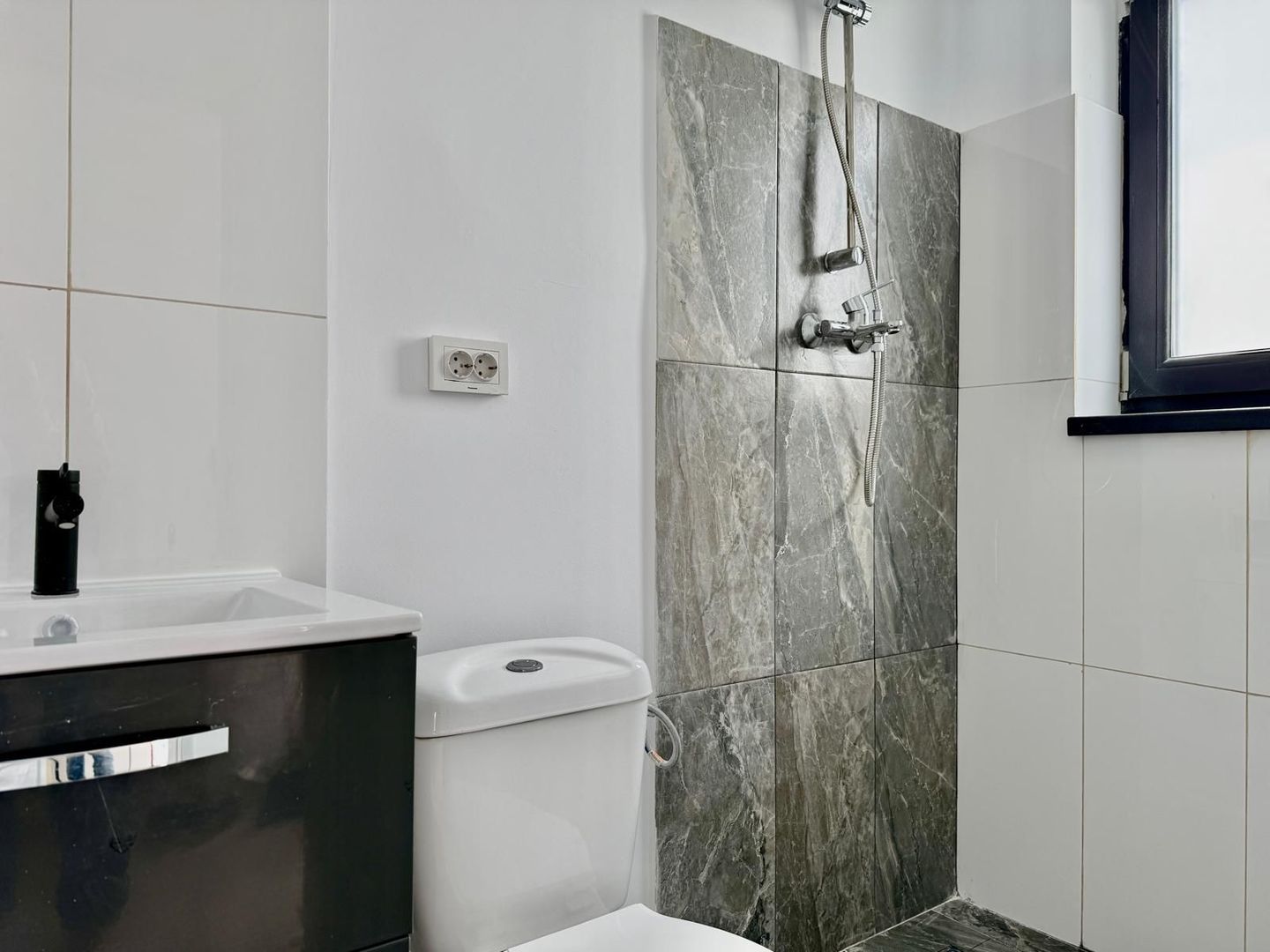Vilă duplex modernă P+1 cu curte proprie | Otopeni | comision 0% - Poză 12