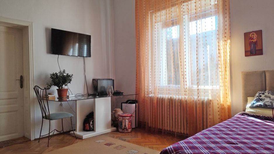 Casa cu 4 camere de vanzare in zona centrala – Louis Pasteur, Oradea - Poză 9