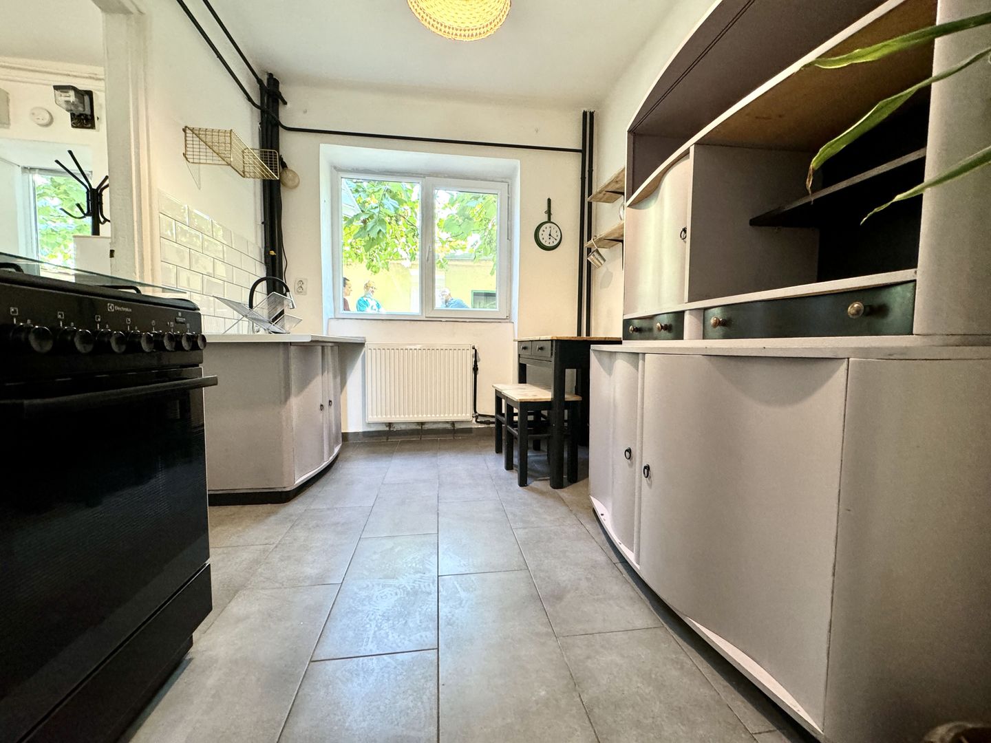 Apartament 2 camere, primitor, cu garaj, in zona Centrala-Universitate - Poză 11