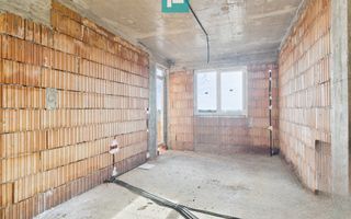 Penthouse cu terasă generoasă, în centrul Chișodei - Poză 3