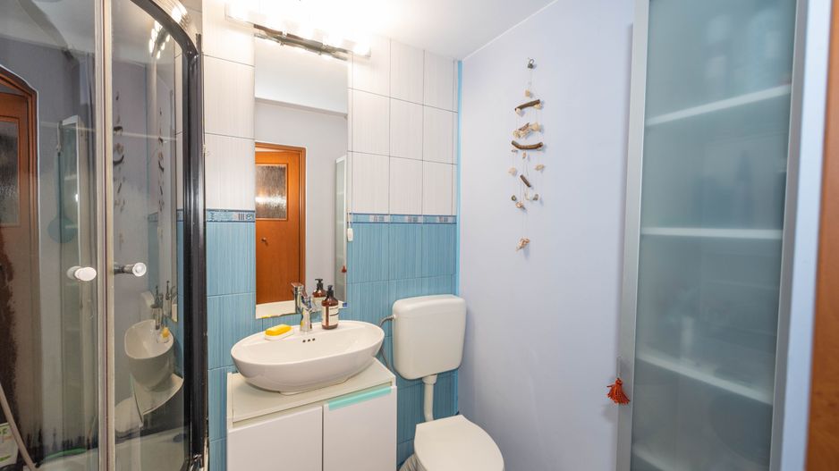 Apartament cu 3 camere, de vanzare,  58,3 mp, parter, in zona Titan - Poză 6